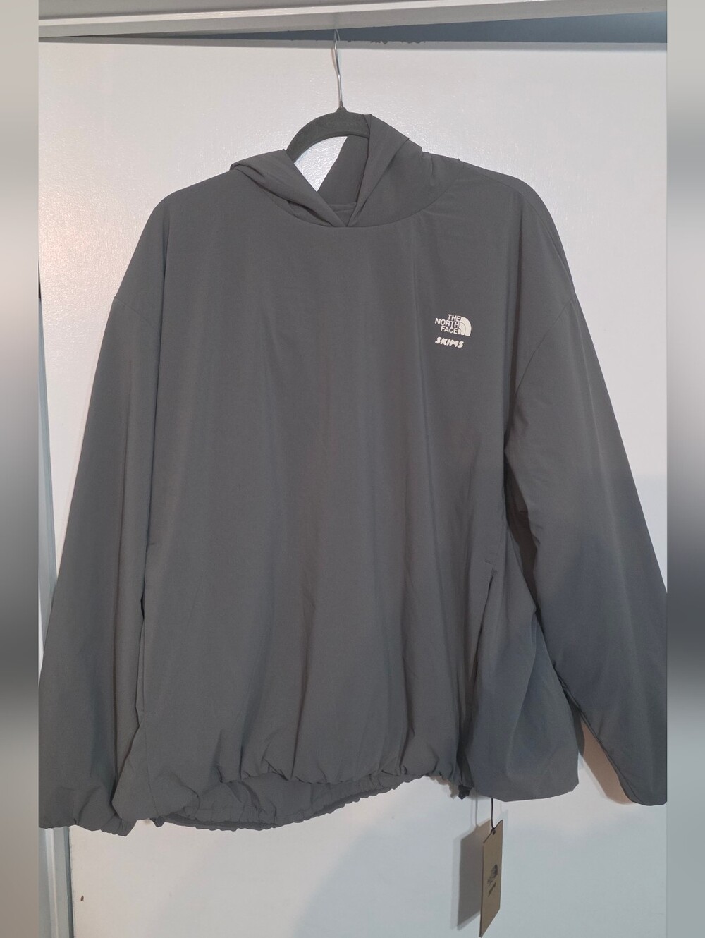 The North Face x SKIMS Ventrix Hoodie Grey Women Size Large NWT